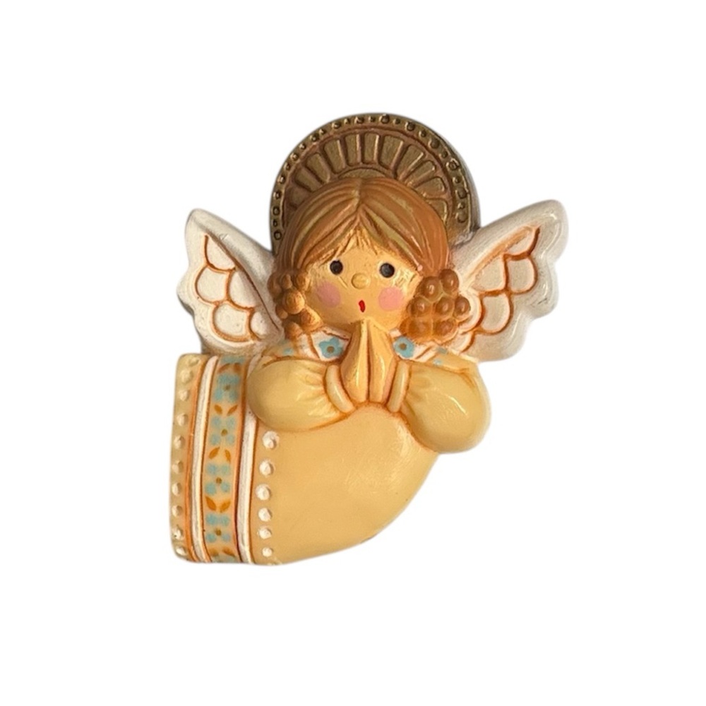 Vintage 1970's Hallmark holiday praying angel brooch